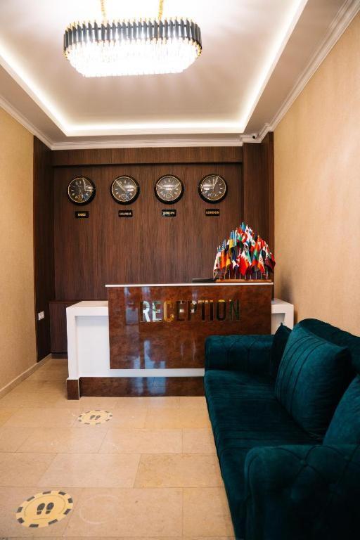 The Clocktower Hotel Баку Экстерьер фото